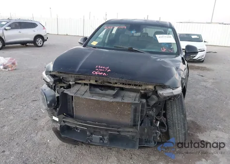 2019 Hyundai Santa Fe Se z USA, uszkodzony, nr VIN 5NMS23ADXKH115892